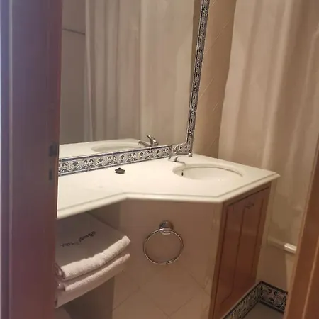 Algarent Quinta Velha Jolie 11 *